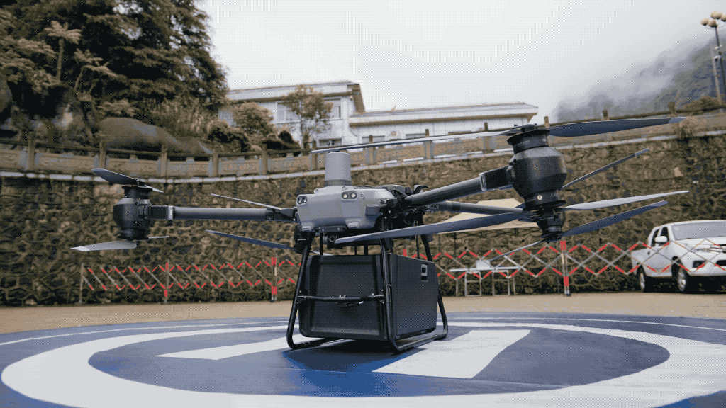 30 Things to Know About DJI FlyCart 30